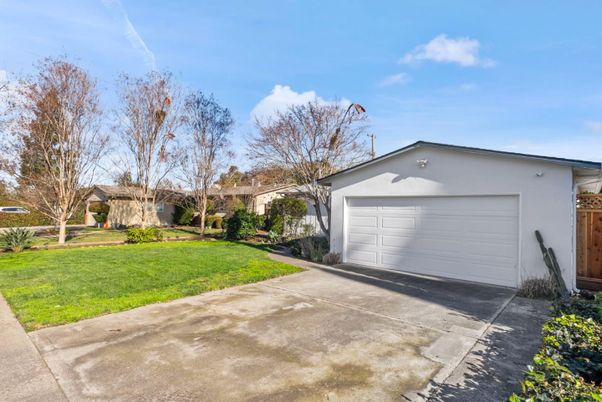 Backyard, Detached Garage, Exterior