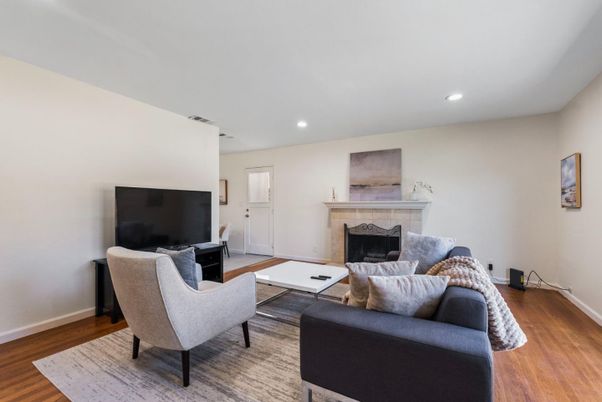 Fireplace, Interior, Living room, Recessed Lighting, Wood Texture Flooring