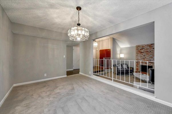 Chandelier, Empty room, Interior