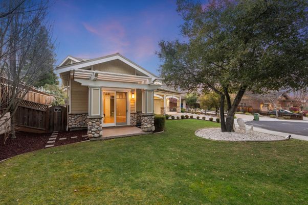 Backyard, Exterior, Facade, American Craftsman