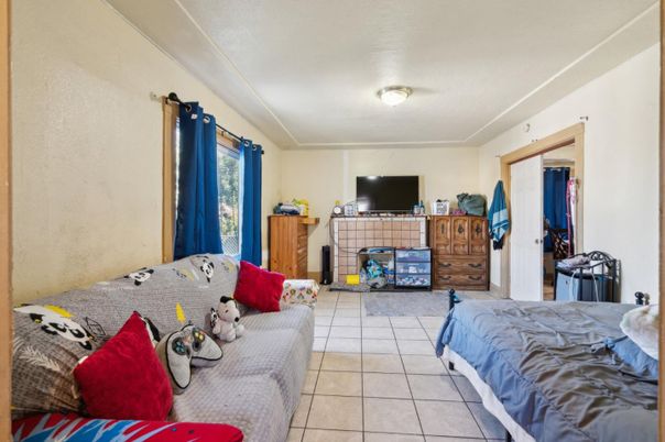 Bedroom, Interior, Living room