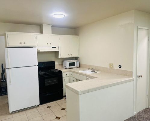 Interior, Kitchen, Tile Countertops