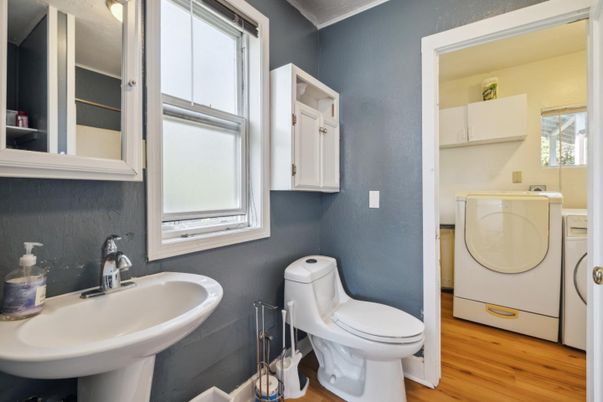 Bathroom, Interior, Washer, Wood Texture Flooring