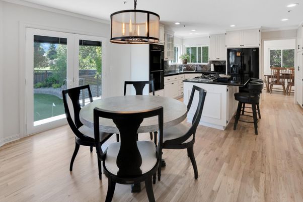 Dining room, Interior, Kitchen, Pendant Lights, Recessed Lighting, Wood Texture Flooring