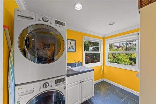 Interior, Recessed Lighting, Utility Closets, Washer