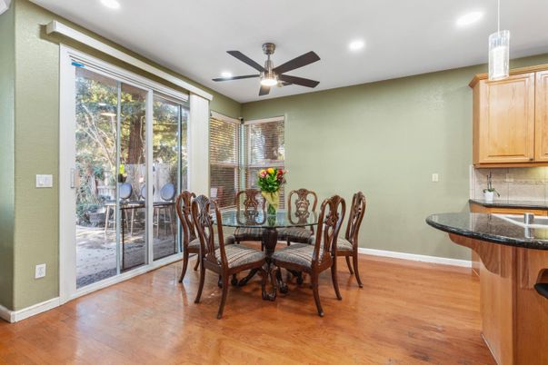 Dining room, Interior, Recessed Lighting, Wood Texture Flooring