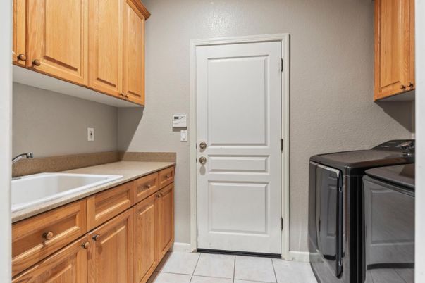 Interior, Washer