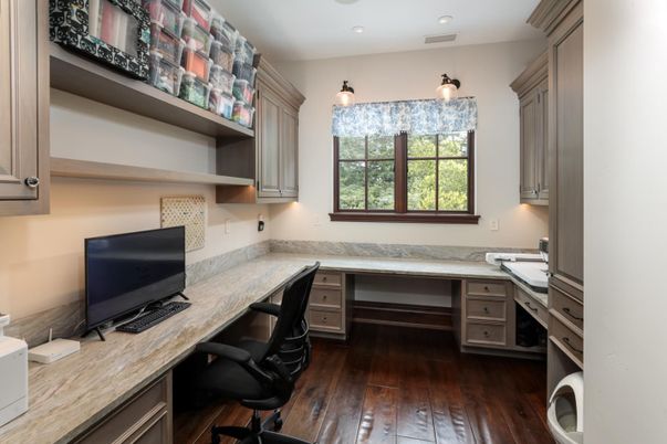 Home Office, Interior, Recessed Lighting, Wood Texture Flooring