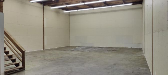 Garage, Interior