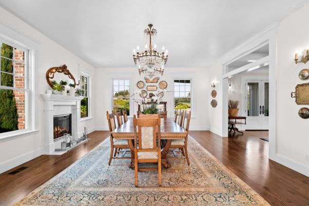 Chandelier, Dining room, Fireplace, Interior, Wood Texture Flooring