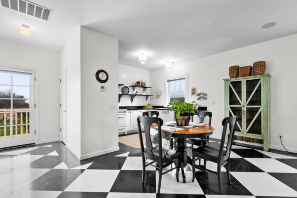 Dining room, Interior