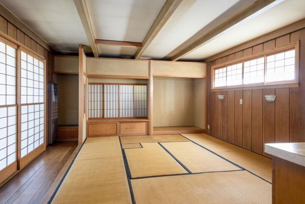 Empty room, Interior, Wooden Beams, Wood Texture Flooring