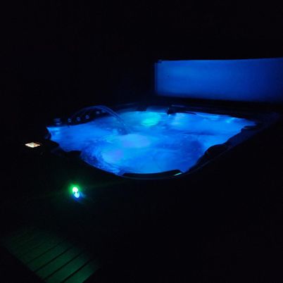 Exterior, Hot Tub