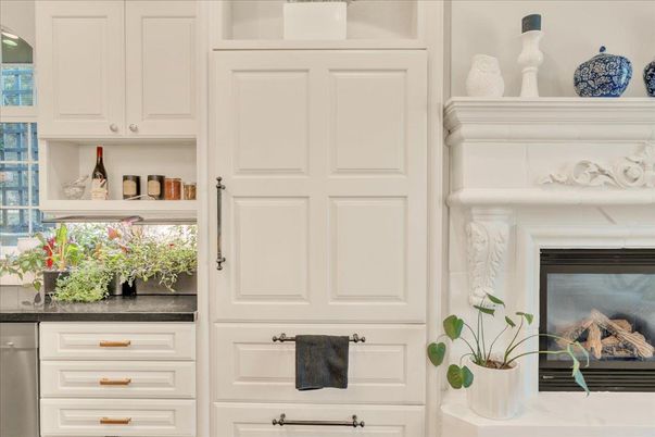 Fireplace, Interior, Kitchen