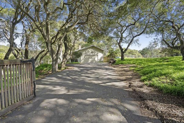 Backyard, Detached Garage, Exterior