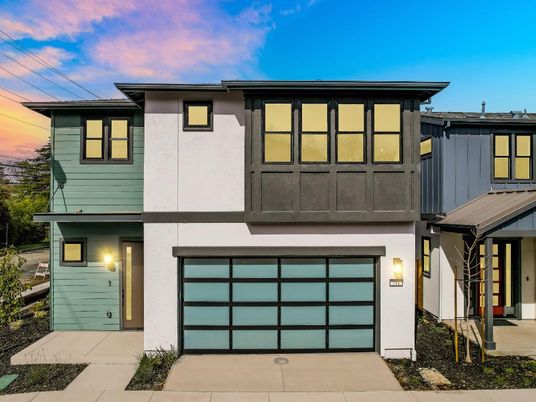 Attached, Exterior, Facade, Modern