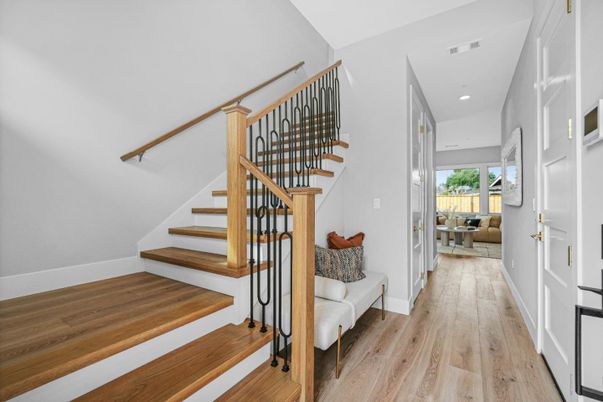 Interior, Recessed Lighting, Wood Texture Flooring