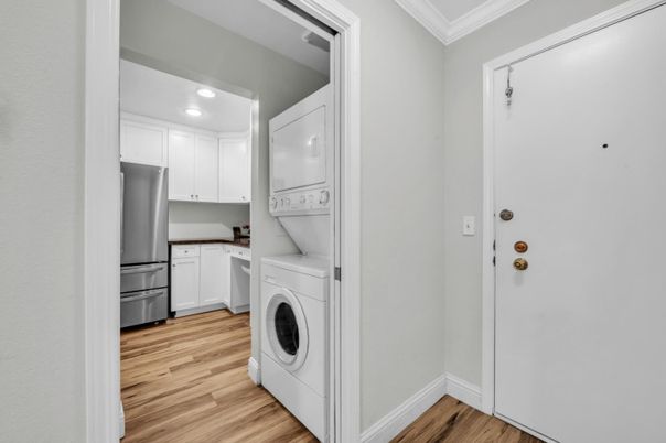 Interior, Recessed Lighting, Utility Closets, Washer, Wood Texture Flooring