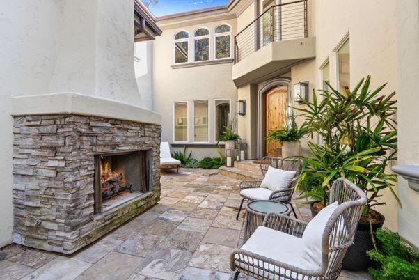 Exterior, Fireplace