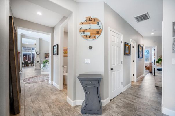 Interior, Recessed Lighting, Wood Texture Flooring