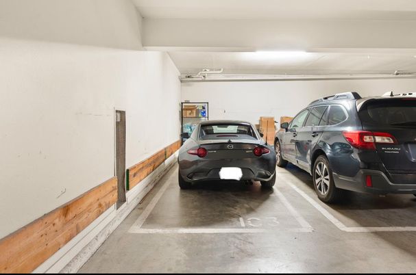 Garage, Interior