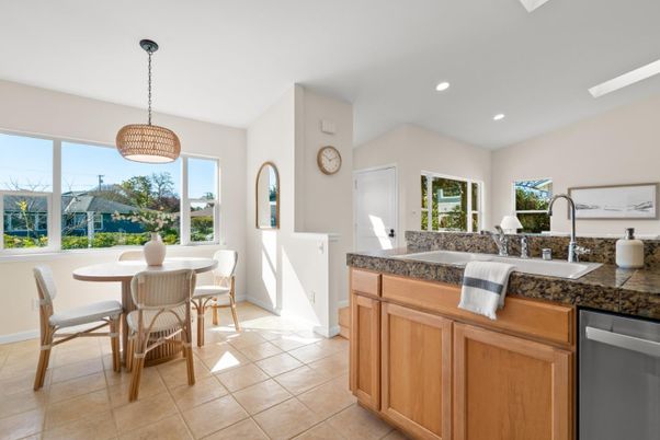 Dining room, Interior, Kitchen, Pendant Lights, Recessed Lighting