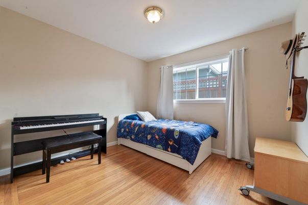 Bedroom, Interior, Piano, Wood Texture Flooring