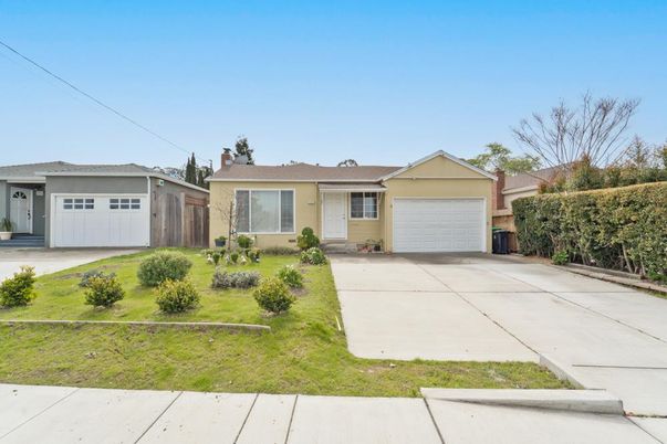 Attached, Backyard, Detached Garage, Exterior, Facade, Ranch