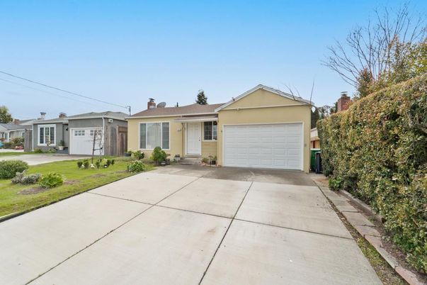 Attached, Backyard, Exterior, Facade, Ranch