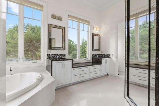 Bathroom, Dual Sink Vanities, Interior