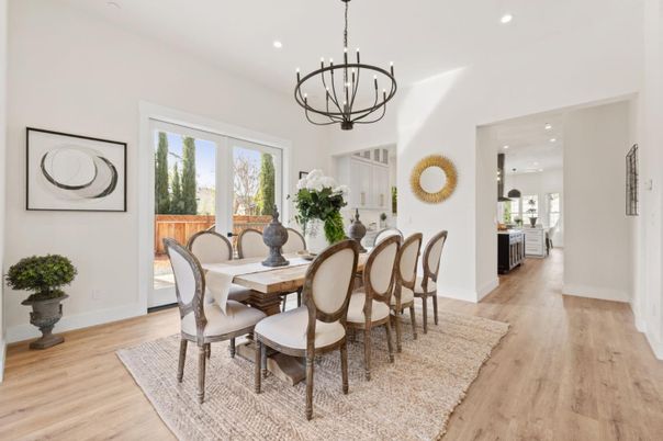 Chandelier, Dining room, Interior, Recessed Lighting, Wood Texture Flooring