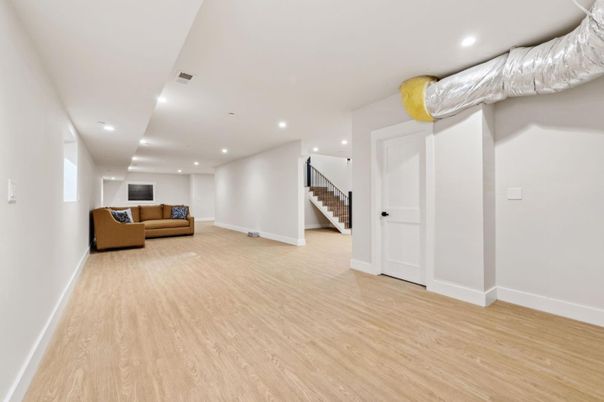 Interior, Recessed Lighting, Wood Texture Flooring