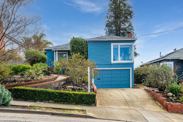 Attached, Exterior, Facade, Raised Ranch