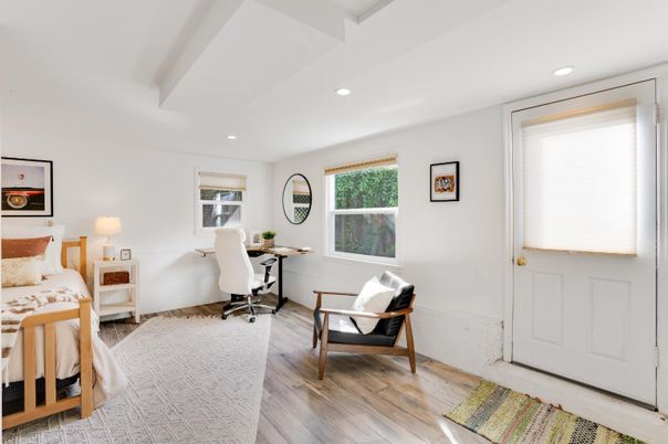 Home Office, Interior, Recessed Lighting, Wood Texture Flooring