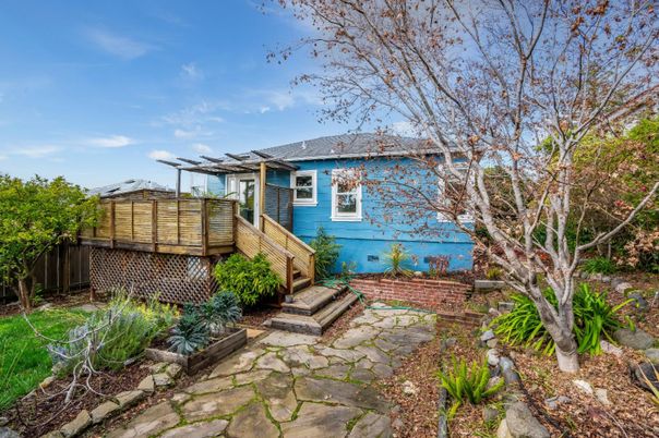 Backyard, Exterior, Hot Tub, Solar Panels