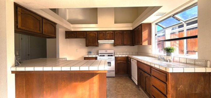 Interior, Kitchen, Tile Countertops