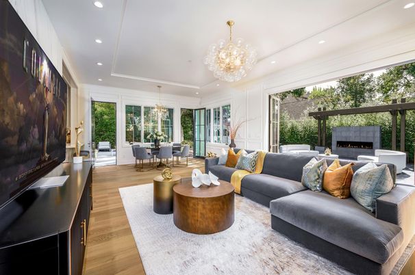 Chandelier, Dining room, Fireplace, Interior, Living room, Recessed Lighting, Wood Texture Flooring
