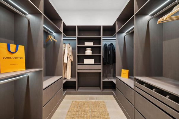 Interior, Walk-in Closets