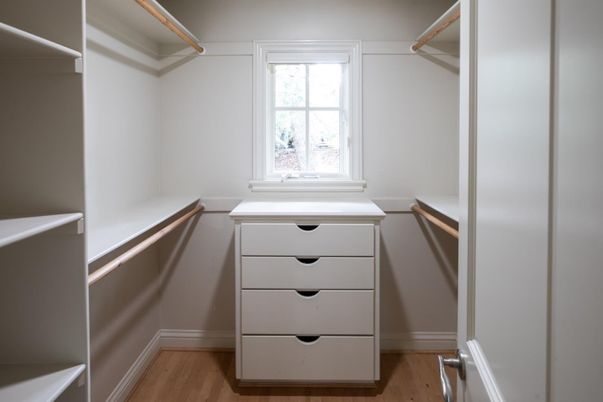 Interior, Walk-in Closets, Wood Texture Flooring