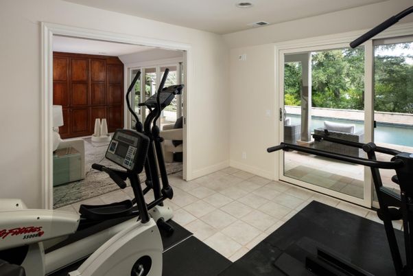 Fitness Equipment, Interior, Recessed Lighting, Water