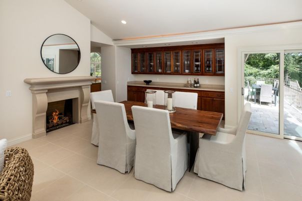Fireplace, Interior, Recessed Lighting