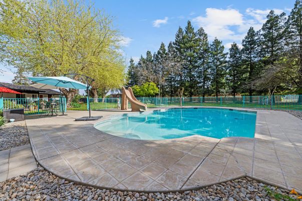 Exterior, Playground, Pool