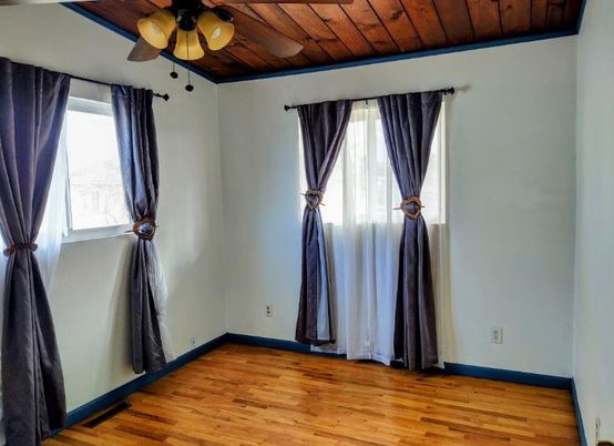 Empty room, Interior, Wooden Ceilings, Wood Texture Flooring