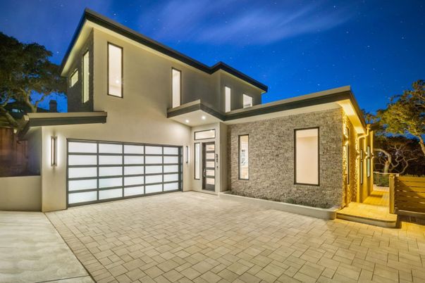 Attached, Exterior, Facade, Modern