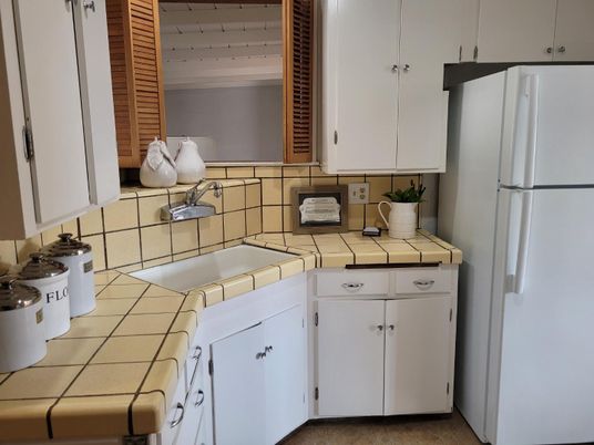 Interior, Kitchen, Tile Countertops
