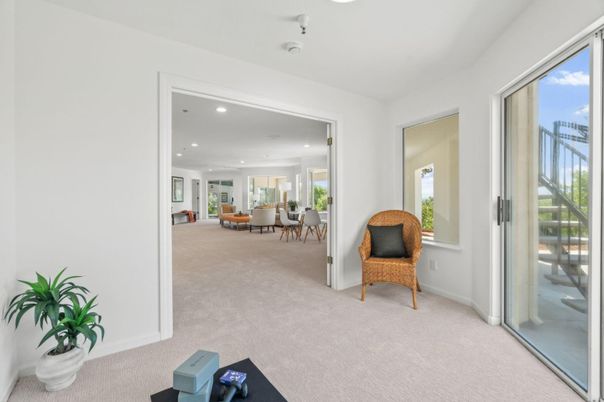 Dining room, Interior, Recessed Lighting