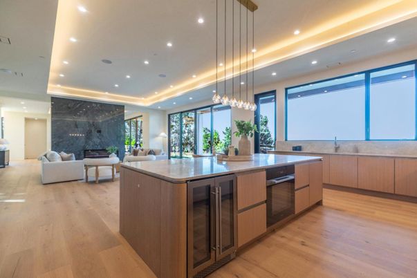 Interior, Living room, Pendant Lights, Recessed Lighting, Wood Texture Flooring