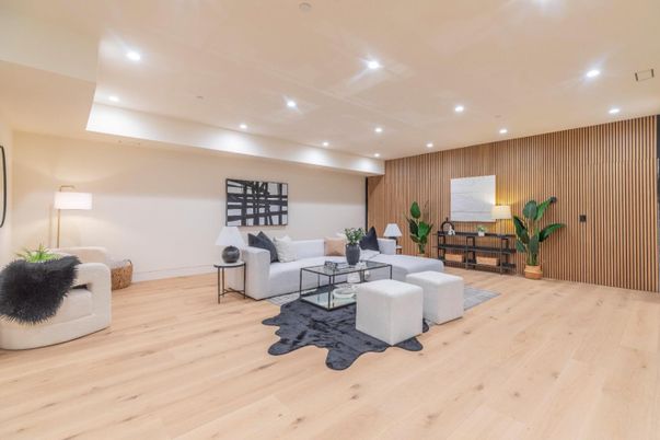 Interior, Living room, Recessed Lighting, Wood Texture Flooring