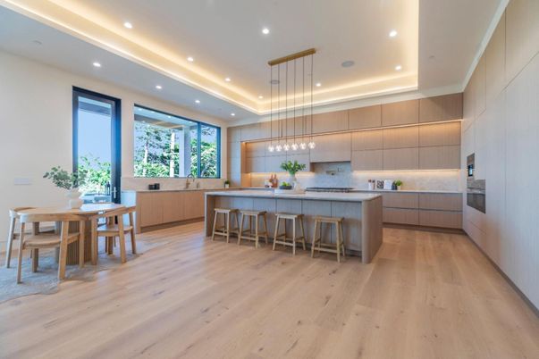 Dining room, Interior, Kitchen, Pendant Lights, Recessed Lighting, Stainless Steel Appliances, Wood Texture Flooring