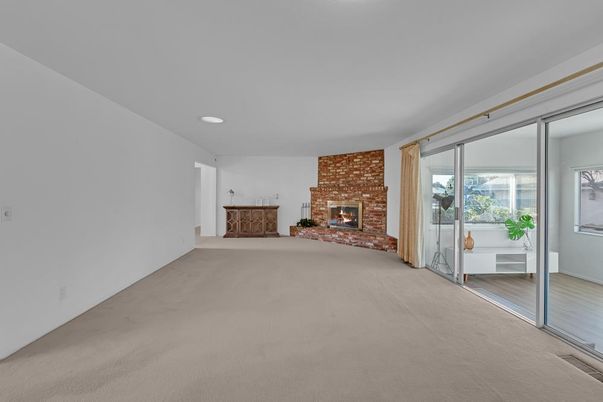 Empty room, Fireplace, Interior, Recessed Lighting